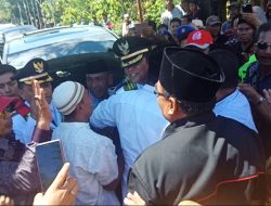 VIDEO : Penjemputan Bupati & Wakil Bupati  Luwu  Basmin Mattayang – Syukur Bijak