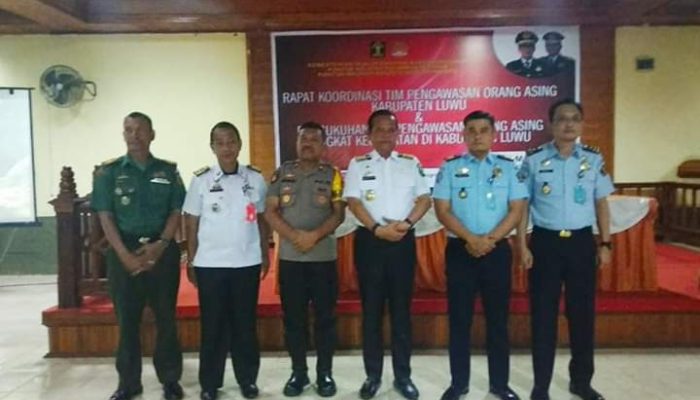 Bupati Luwu Kukuhkan Tim Pengawasan Orang Asing