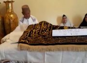 Jenazah Alm. Mantan Walikota Palopo Dimakamkan Di Gowa