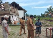 Rumah yang Terkena Angin Puting Beliung Dapat Bantuan Dari Dinas Perkim Luwu, Kadis : Itu Perintah Bupati