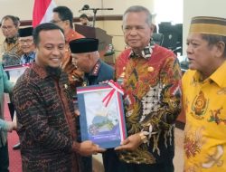 Bupati Luwu Terima DIPA 2023 Rp 1,2 Triliun Dari Gubernur Sulsel