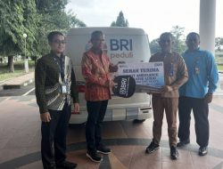 BRI Cabang Palopo Serahkan Bantuan Satu Unit Mobil Ambulance ke RSUD Batara Guru