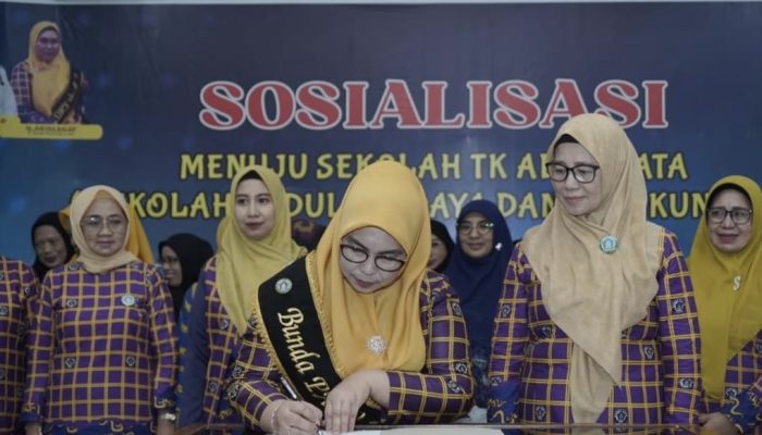 Istri Pj Bupati Luwu Dilantik Jadi Bunda PAUD